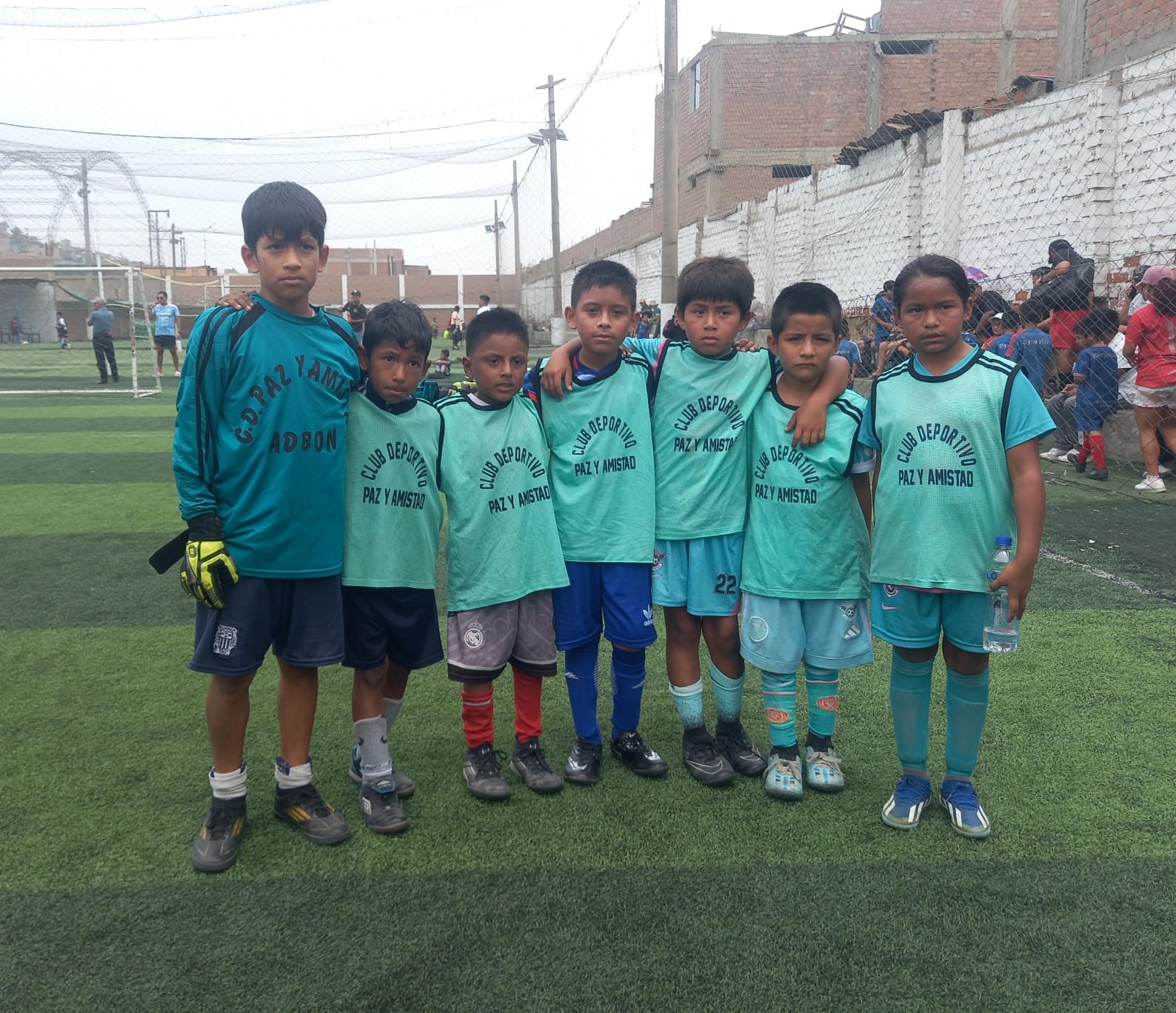 Jugadores de fútbol masculino del Club Deportivo Paz y Amistad